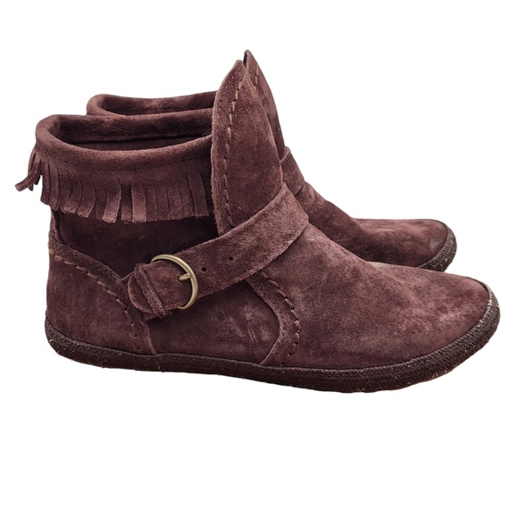 UGG Women's Brown Suede Moccasin Fringe Ankle Boots 1003314 - Picture 1 of 11